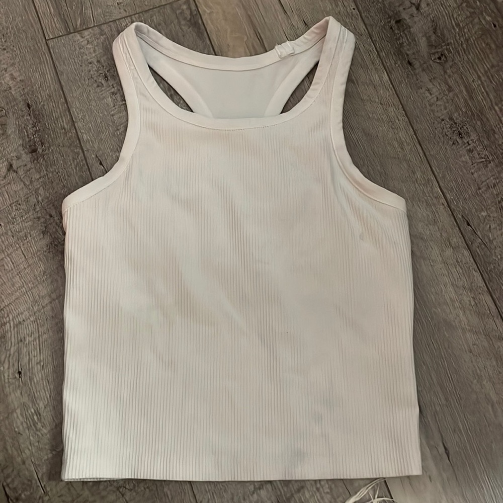 Lululemon Crop Top ( built in bra)